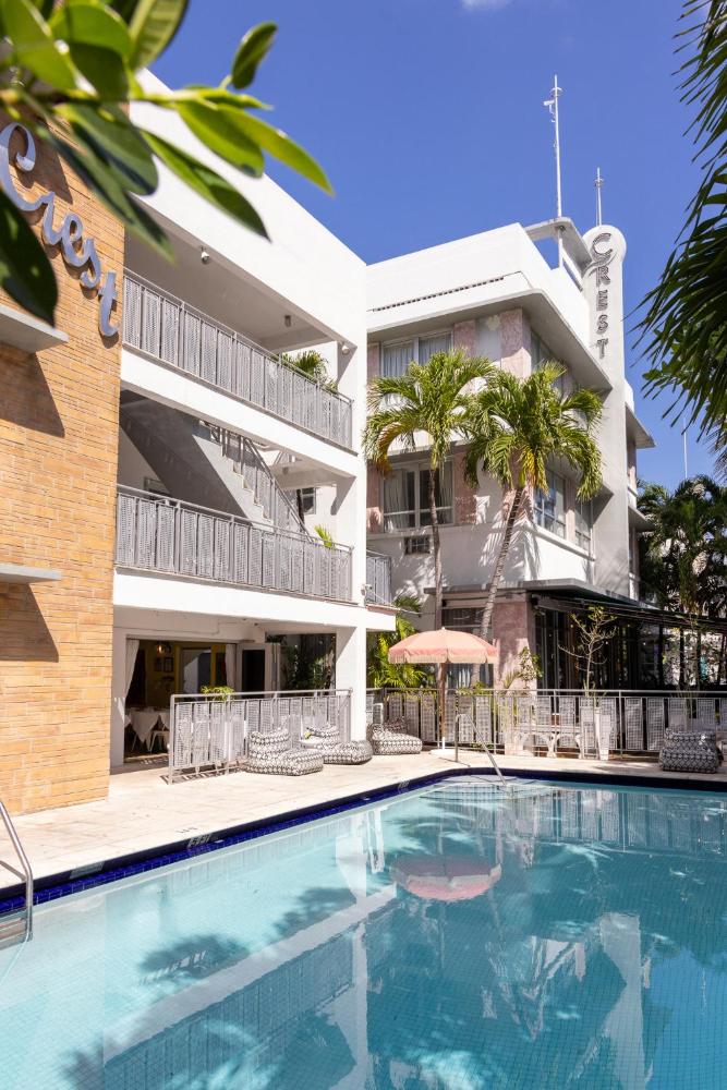Crest Hotel Suites